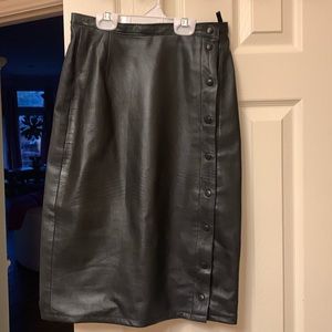 Lamb skin leather skirt